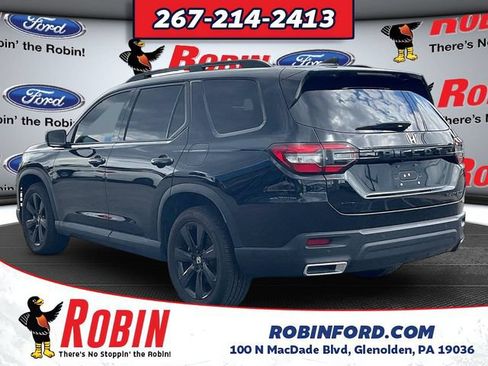 Used 2025 Honda Pilot Black Edition image 5