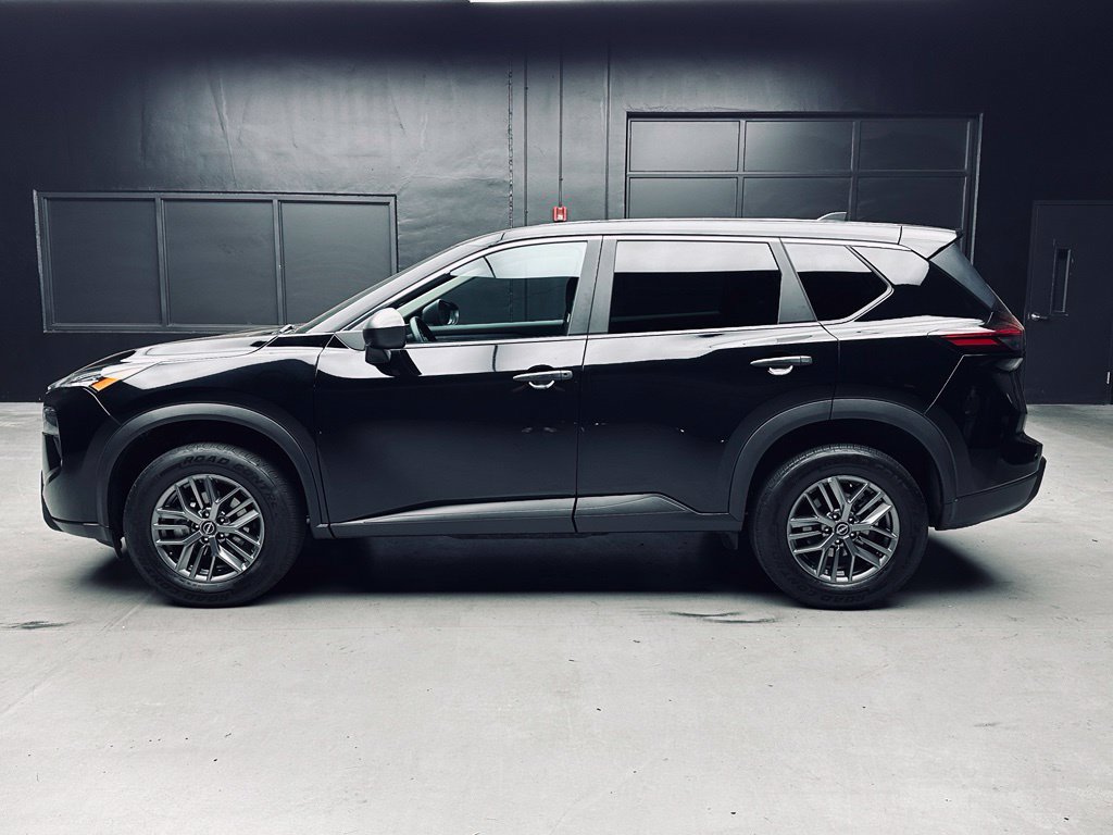 Used 2024 Nissan Rogue S AWD/4WD image 4