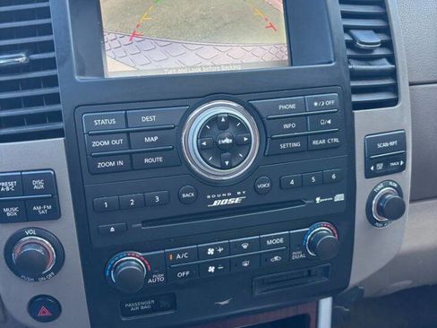 Used 2011 Nissan Pathfinder LE w/ Navigation Pkg AWD/4WD image 13