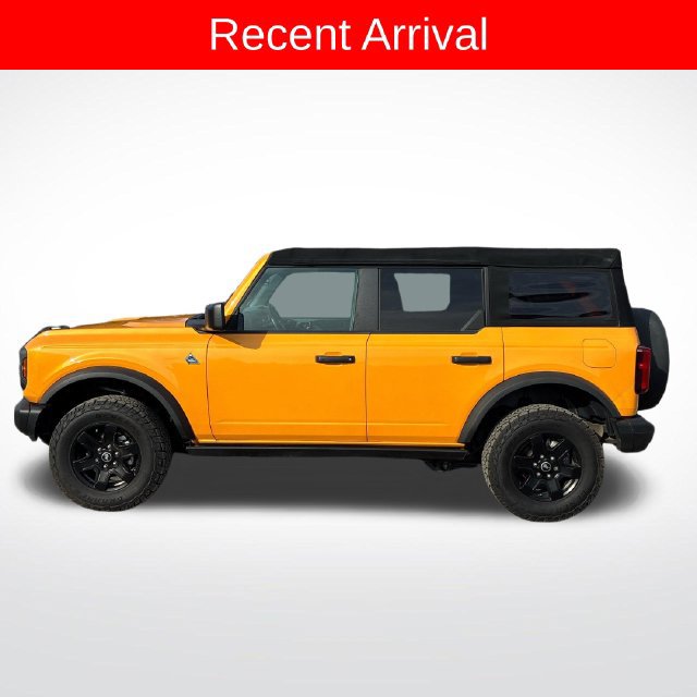 Used 2022 Ford Bronco Black Diamond AWD/4WD image 2