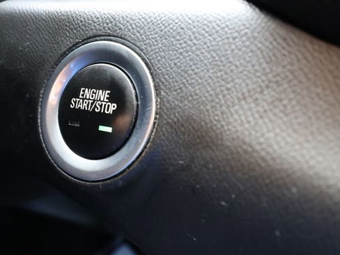 Used 2020 GMC Terrain SLE image 20