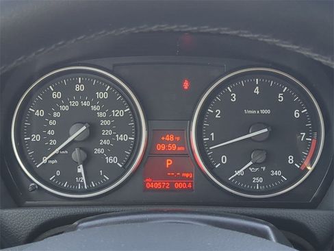 Used 2011 BMW 328i Convertible image 24