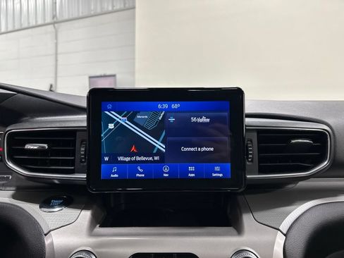 Certified 2022 Ford Explorer XLT w/ Equipment Group 202A AWD/4WD image 20