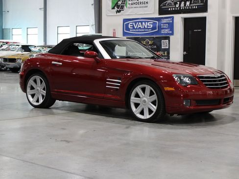 Used 2006 Chrysler Crossfire Limited RWD image 26