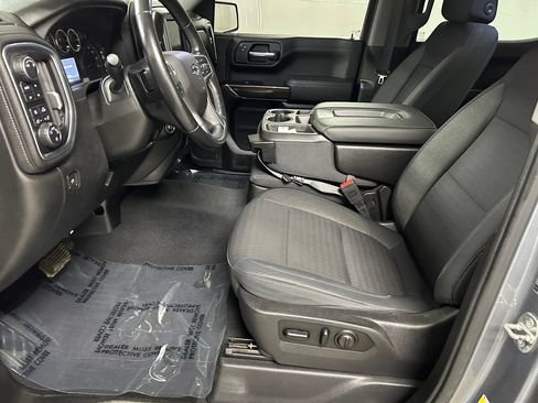 Used 2019 Chevrolet Silverado 1500 LT Trail Boss w/ Convenience Package AWD/4WD image 11