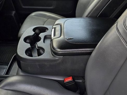 Used 2024 RAM 3500 Tradesman w/ Chrome Appearance Group image 27