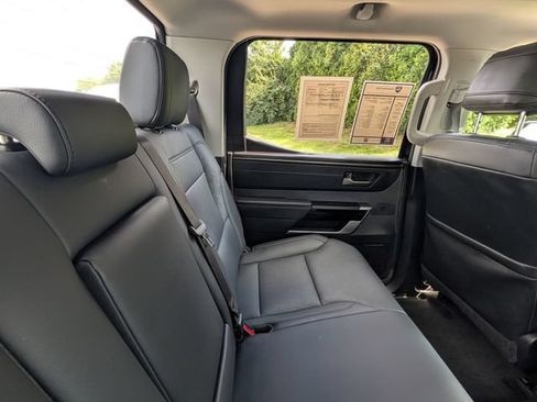 Used 2024 Toyota Tundra Limited w/ TRD Off-Road Package AWD/4WD image 34