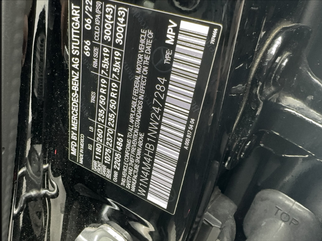 Used 2022 Mercedes-Benz GLB 250 4MATIC w/ Premium Package Lite image 50