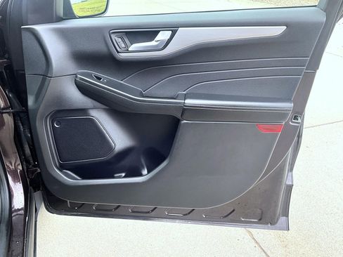 Certified 2023 Ford Escape Platinum AWD/4WD image 17