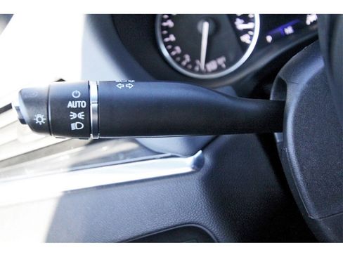 Used 2022 Buick Enclave Premium image 17