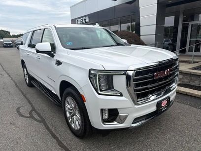 Used 2023 GMC Yukon XL SLT w/ SLT Premium Package