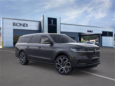New 2026 Lincoln Navigator L Black Label AWD/4WD image 7