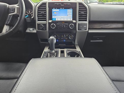 Used 2019 Ford F150 Lariat AWD/4WD image 10