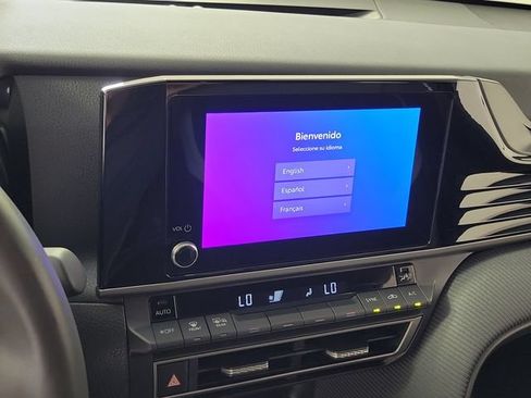 Used 2025 Toyota Camry SE w/ Convenience Package FWD image 28