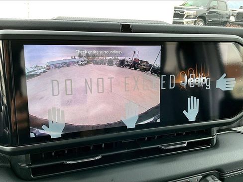 New 2026 Jeep Wrangler Unlimited Rubicon image 13