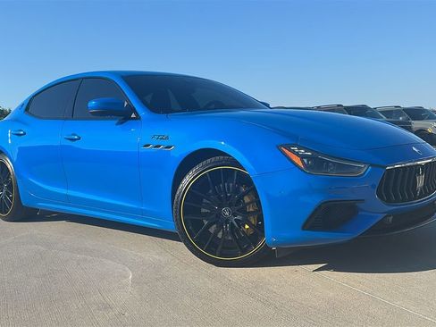 Used 2022 Maserati Ghibli F Tributo RWD image 8