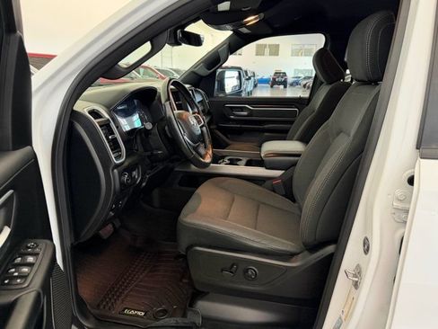 Used 2020 RAM 1500 Big Horn AWD/4WD image 15