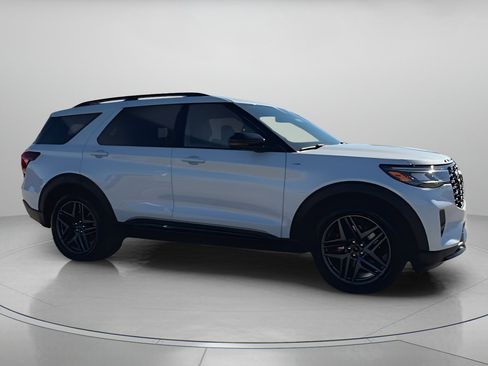 New 2026 Ford Explorer ST-Line w/ ST-Line Street Pack image 37