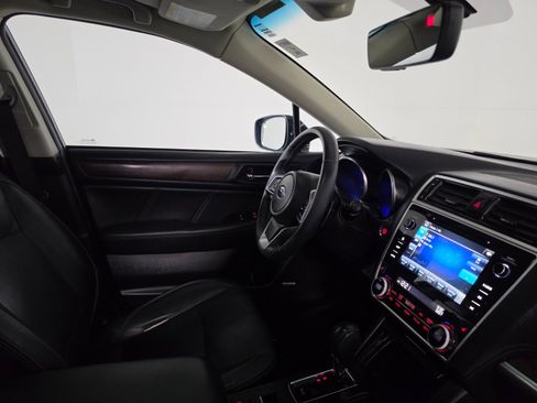 Used 2018 Subaru Outback 2.5i Limited image 24