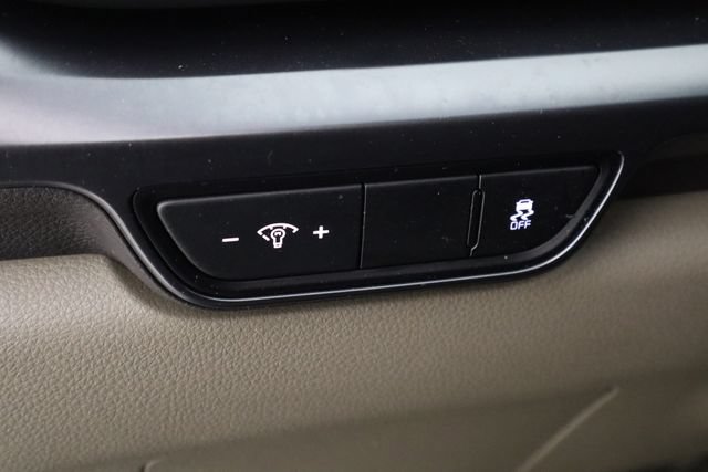 Certified 2025 Kia Carnival FWD image 23