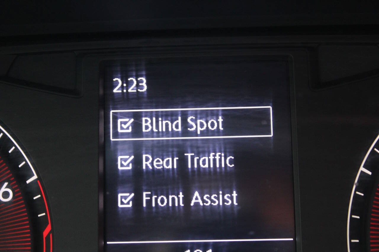 Used 2020 Volkswagen Jetta S w/ Driver Assistance Package FWD image 23