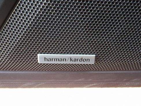 Certified 2025 Subaru Outback Limited image 27