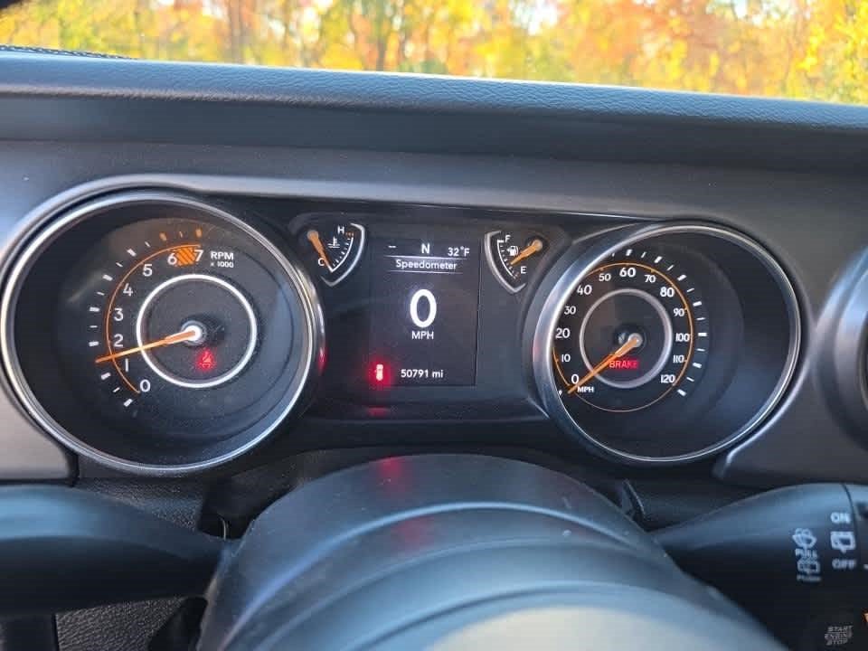 Used 2023 Jeep Wrangler Sport AWD/4WD image 9