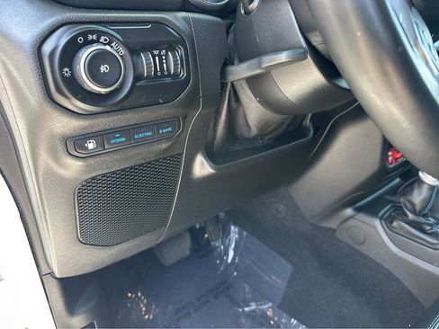 Used 2021 Jeep Wrangler Unlimited Rubicon 4xe w/ Dual Top Group image 32