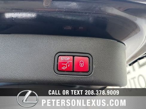 Used 2018 Mercedes-Benz GLS 450 4MATIC image 22