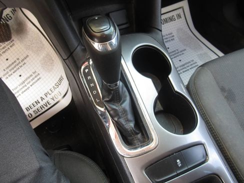 Used 2017 Chevrolet Cruze LT image 20