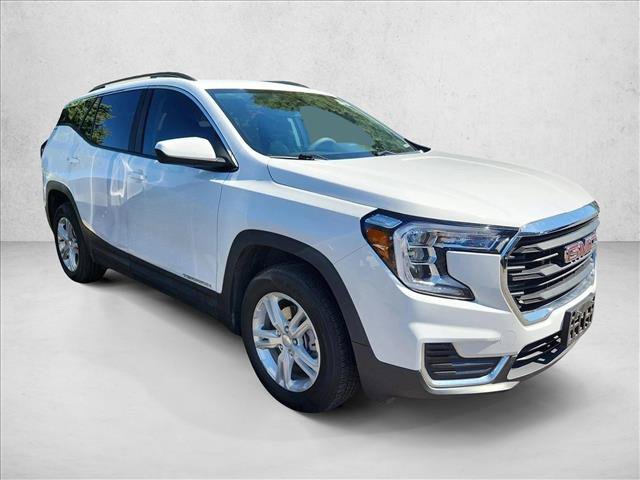 Certified 2024 GMC Terrain SLE w/ Driver Convenience Package AWD/4WD image 4