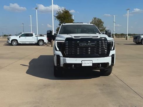 New 2026 GMC Sierra 2500 Denali Ultimate AWD/4WD image 3