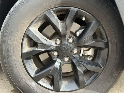 Used 2024 Toyota RAV4 LE FWD image 10