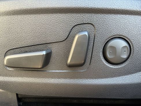 Used 2020 Hyundai Santa Fe SEL image 15