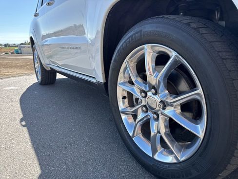 Used 2014 Jeep Grand Cherokee Summit image 7