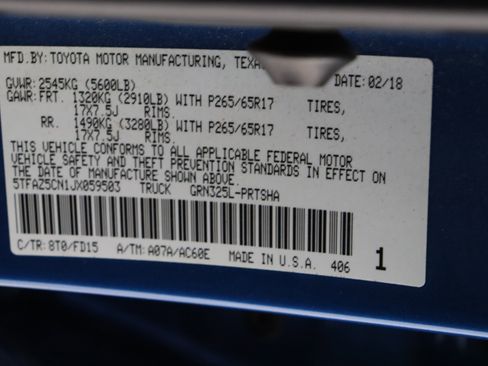 Used 2018 Toyota Tacoma TRD Sport w/ Technology Package image 39