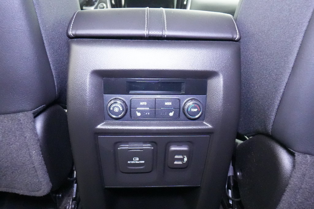 Used 2021 Chevrolet Traverse High Country AWD/4WD image 23