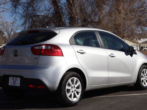 Used 2012 Kia Rio LX image 5