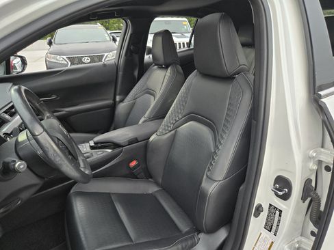 Used 2020 Lexus UX 200 w/ Accessory Package 2 FWD image 12