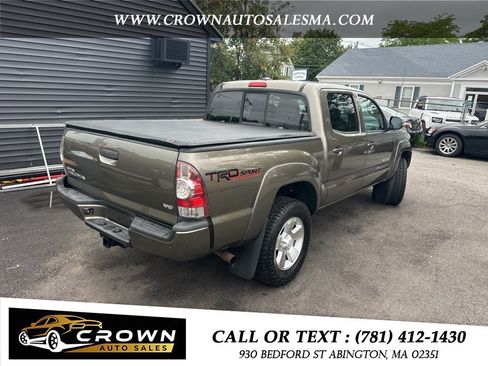 Used 2015 Toyota Tacoma 4x4 Double Cab w/ TRD Sport Package image 5