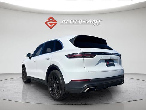 Used 2020 Porsche Cayenne image 5