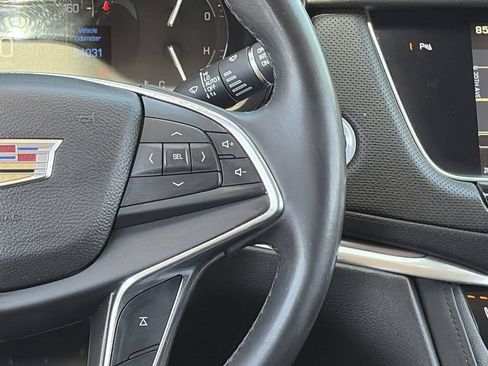 Used 2017 Cadillac XT5 Premium Luxury AWD/4WD image 23