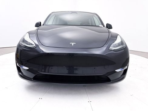 Used 2024 Tesla Model Y Performance image 11