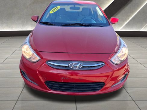 Used 2016 Hyundai Accent SE image 2