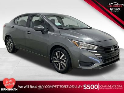 New 2025 Nissan Versa SV w/ Trunk Package