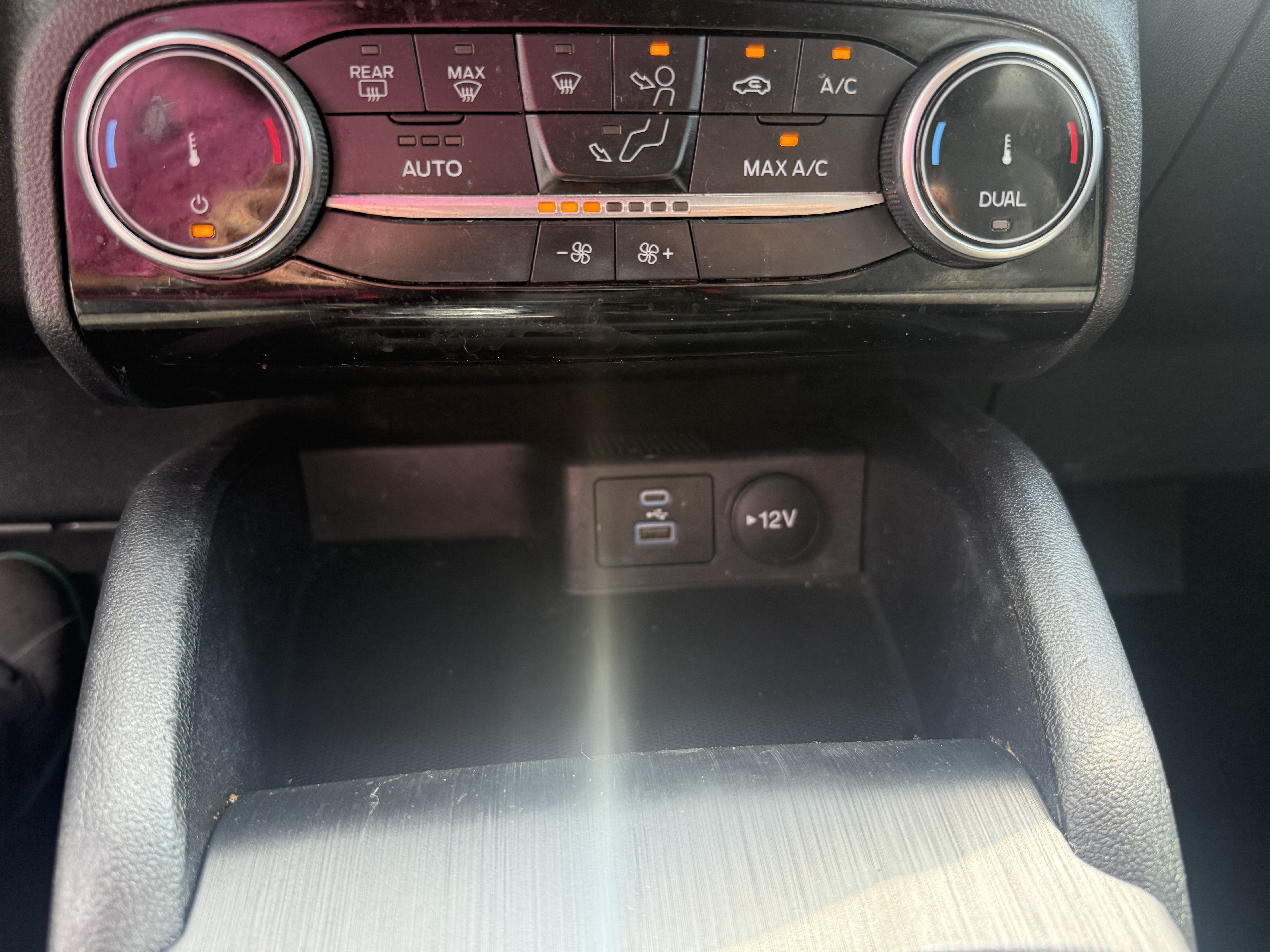 Used 2022 Ford Escape SE AWD/4WD image 15