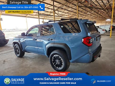 Used 2025 Toyota 4Runner SR5 AWD/4WD image 3