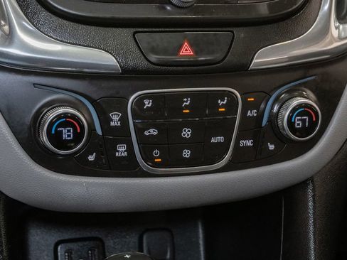 Used 2018 Chevrolet Equinox LT w/ Sun & Infotainment Package AWD/4WD image 21