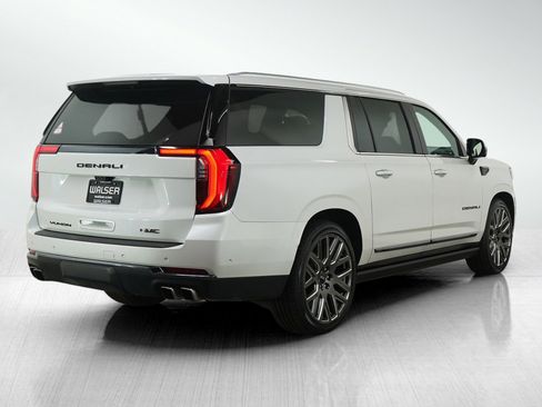 Used 2025 GMC Yukon XL Denali Ultimate w/ LPO, Floor Liner Package image 5
