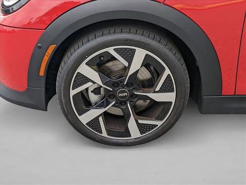 Certified 2025 MINI Cooper S image 22